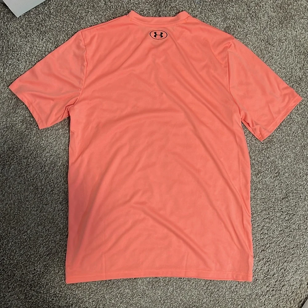 Men’s under armor workout top - Picture 3 of 3